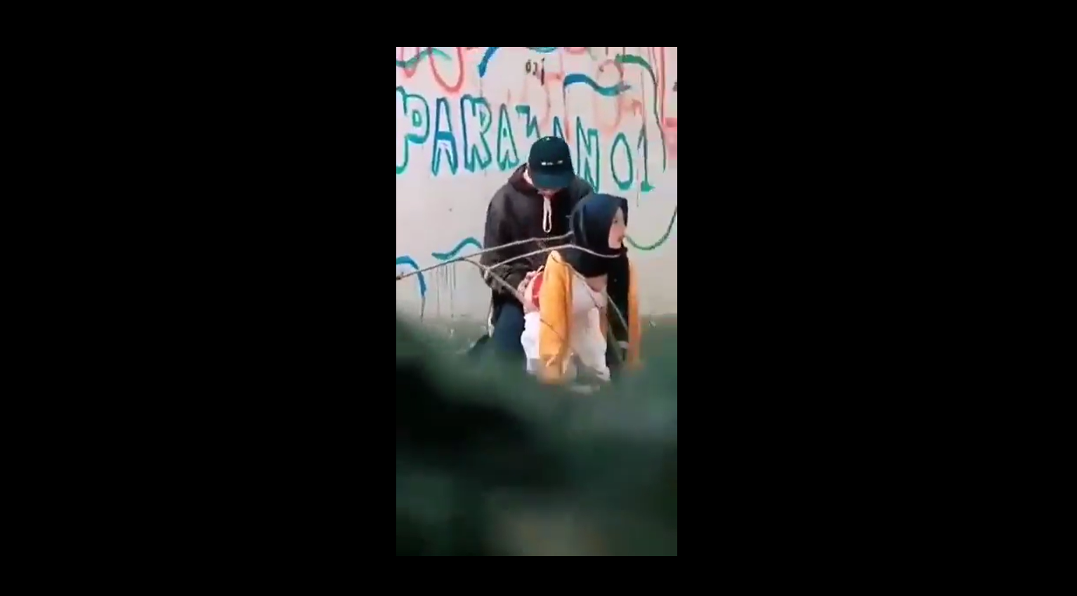 Lagi Tidur Di Bangunin Suami Buat Wiwik Pas Anak Lelap